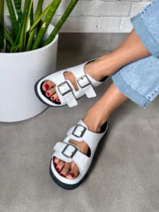 Wygodne kapcie damskie, męskie na paski, wyrób medyczny PAPS biały